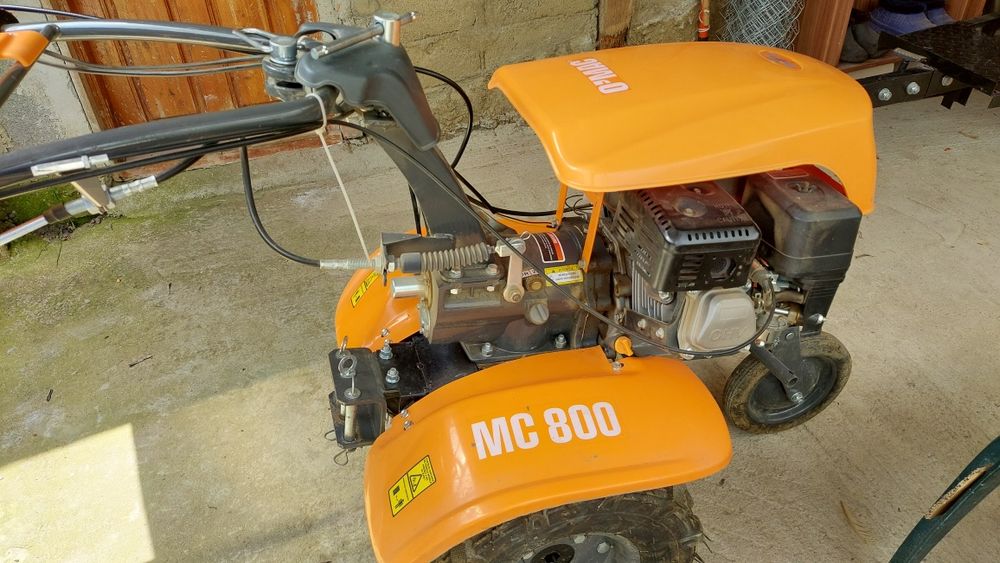 Motocultor cu remorca