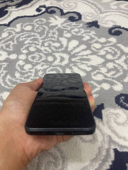 Telefon sotiladi 10 oy boldi arzon
