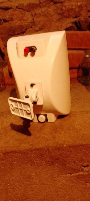 Kalonkalar sotiladi yangidah turibdi holati ideal umuman ishlatilmagan