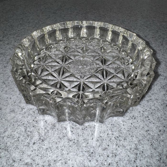 Бесплатно   Советская пепельница — винтаж с характером