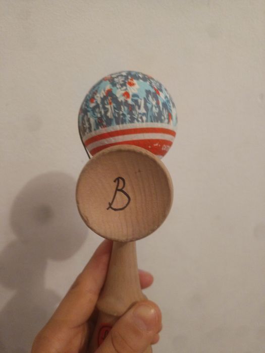 Semnată de Xremus Blondu și baiatucool