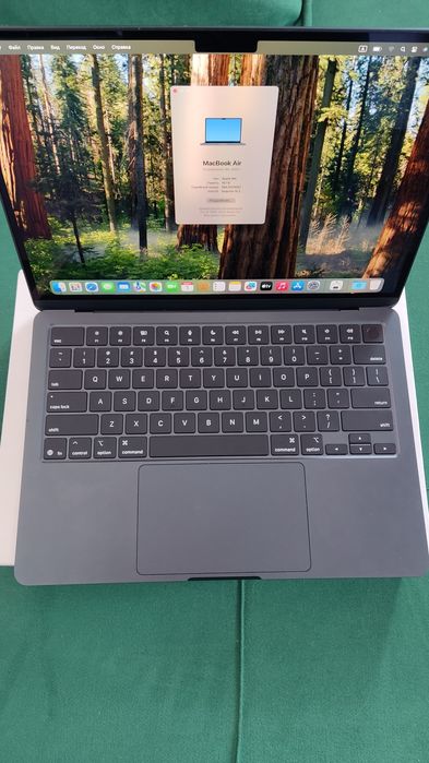 Практически новый MacBook Air M4