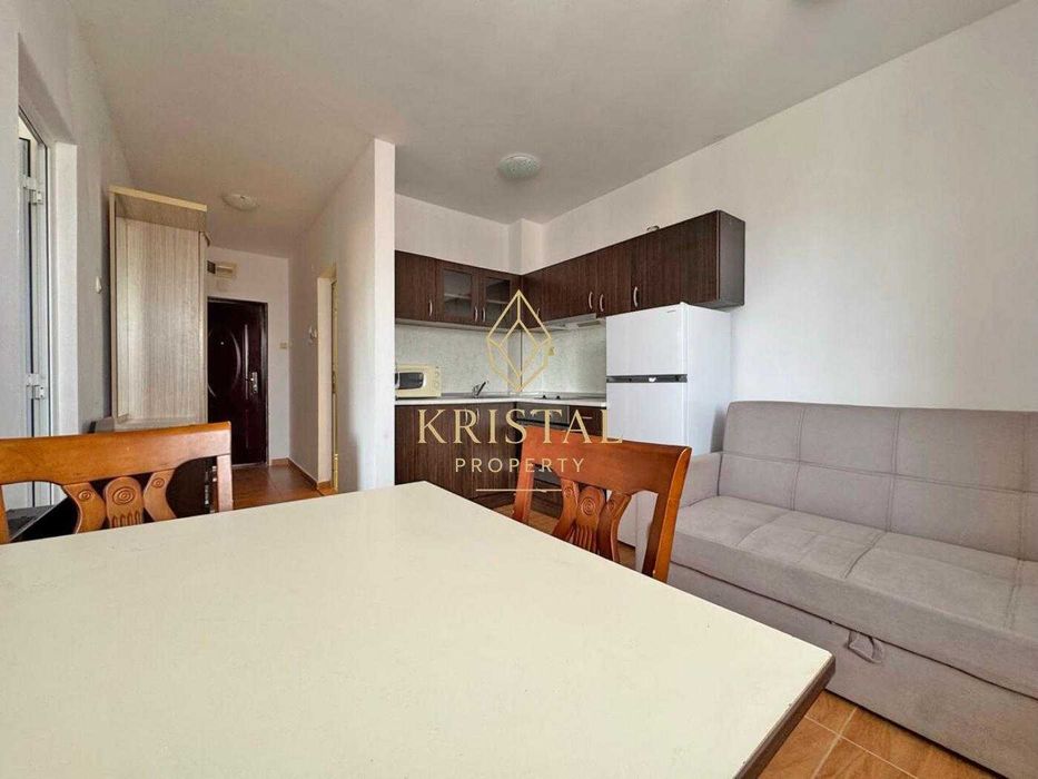 Продава се Двустаен апартамент в к.к. Слънчев бряг - 51 кв.м за 650 €/кв.м - Снимка #2