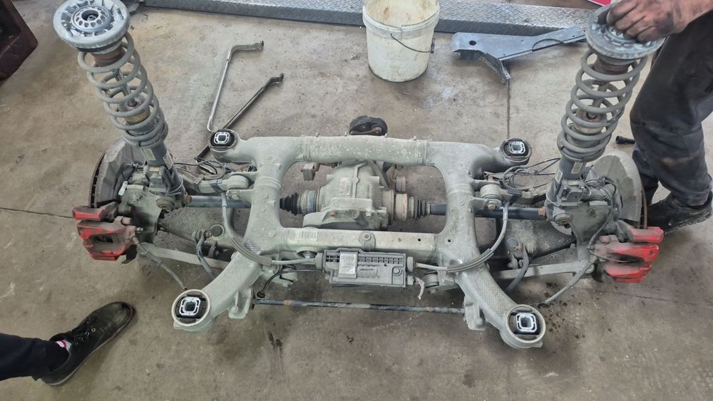 БМВ Ф01 750 х drive На Части !