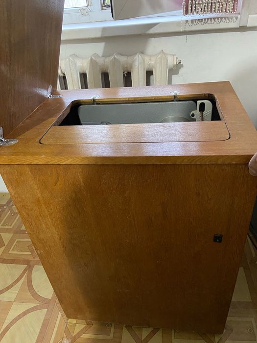 Швейная машина