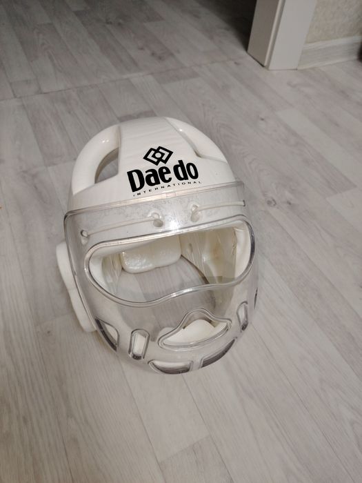 Продам шлем для единоборств