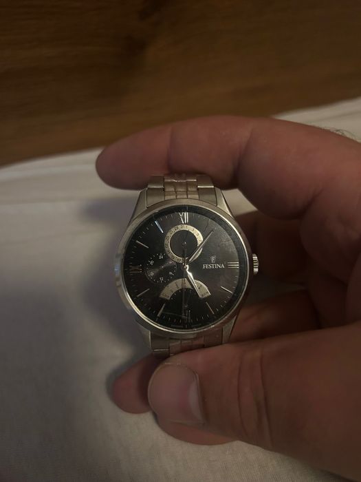 Ръчен часовник фиеста