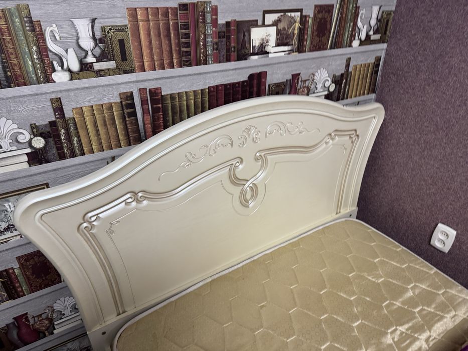 Спальньный гарнитур