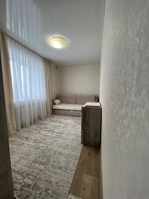 Продам 2х,Центр,37кв,3 этаж