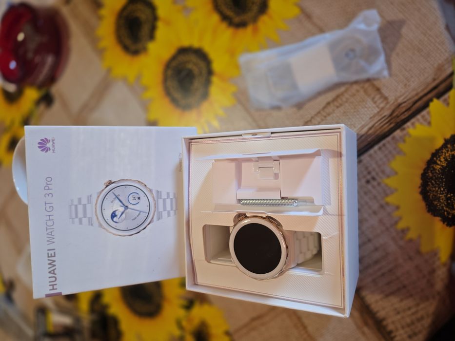 Huawei Watch GT 3 Pro 42mm Ceramic! Като Нов!!!