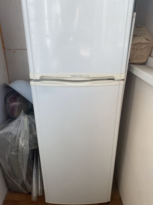 Продам  холодильник LG