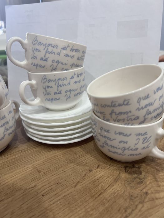 Чайные чашки с блюдцами