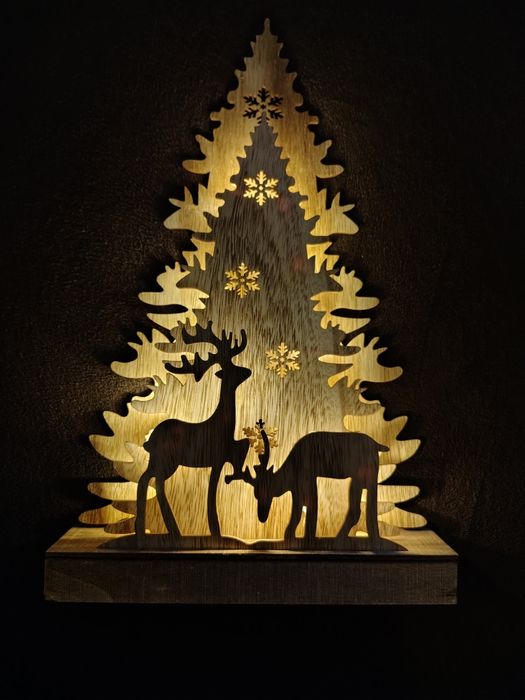 Decoratiune brad cerb stea Craciun 3D, 16 LED-uri, lemn, alimentare baterii
