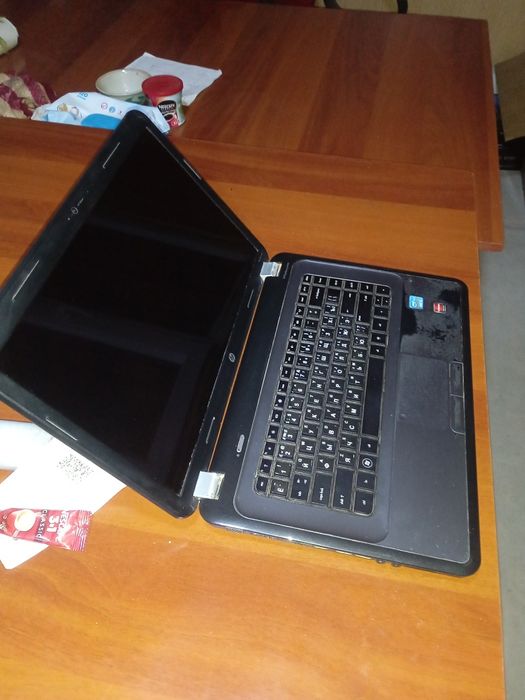 Nootbuk hp sotiladi zapchast.. ноутбук hp продается на запчастей... за