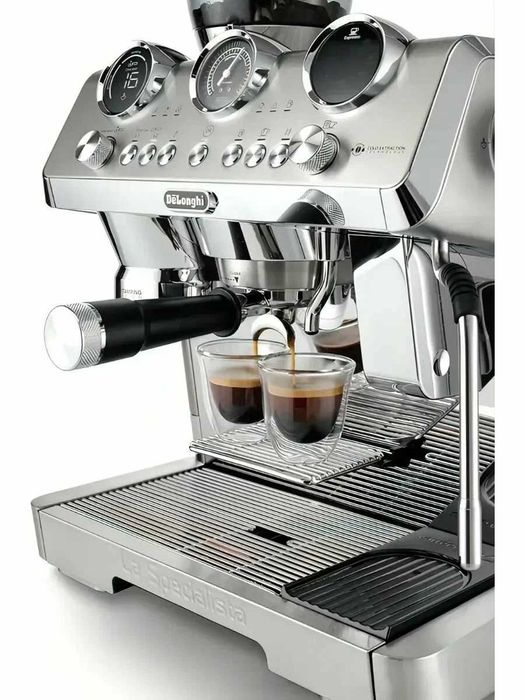 Рожковая кофеварка DeLonghi La Specialista Maestro EC9885. M