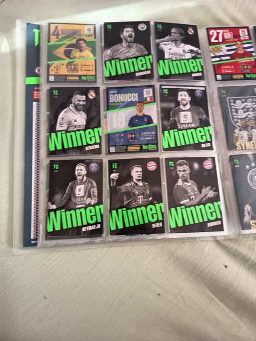 Manual cu fotbalisti si câti va din alte colecti