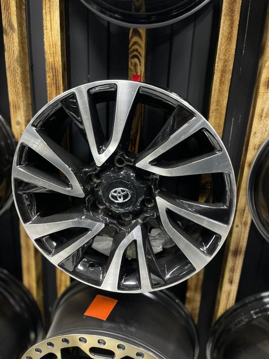 комплект Диск R18 6x139.7