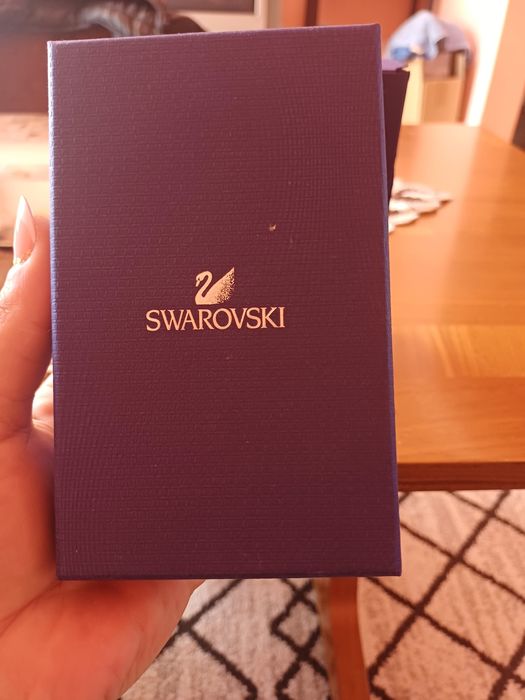 Cercei Swarovsky pentru ocazii. Din oțel inoxidabil placat cu rodiu!!