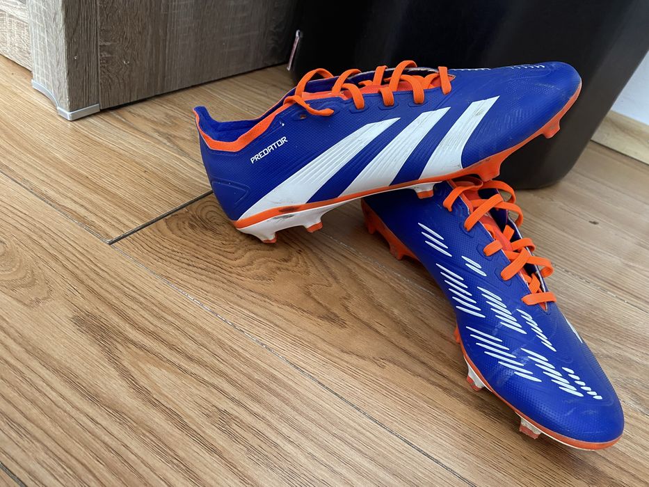 Ghete de fotbal adidas predator marimea 42