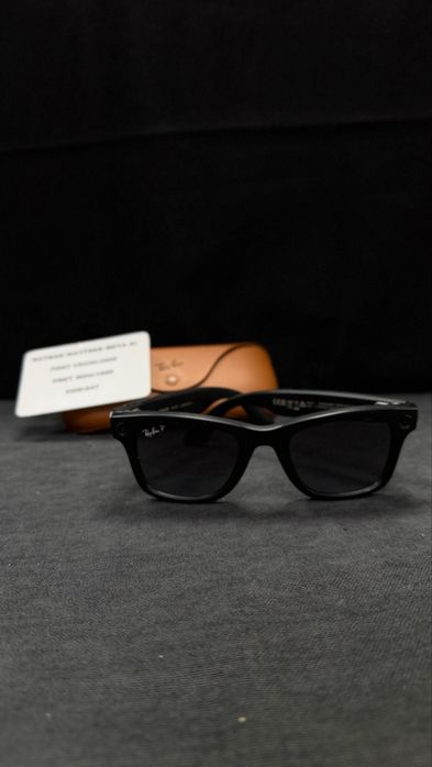 Cata Amanet - RayBan P Meta AI