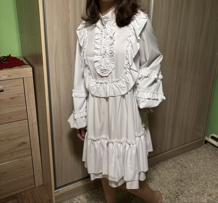 Продам платья, хорошего качаства!