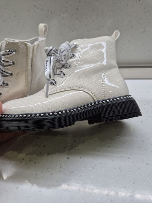 Детски боти с бляскав ефект