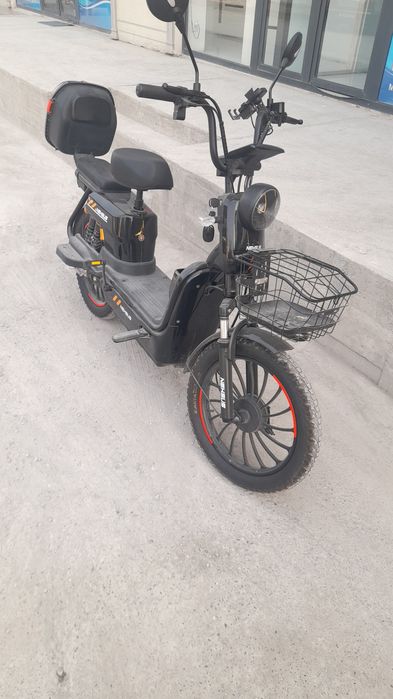 Skuter sotiladi 5ta akumlato'rli