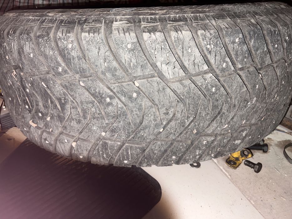 Продам комплект колес