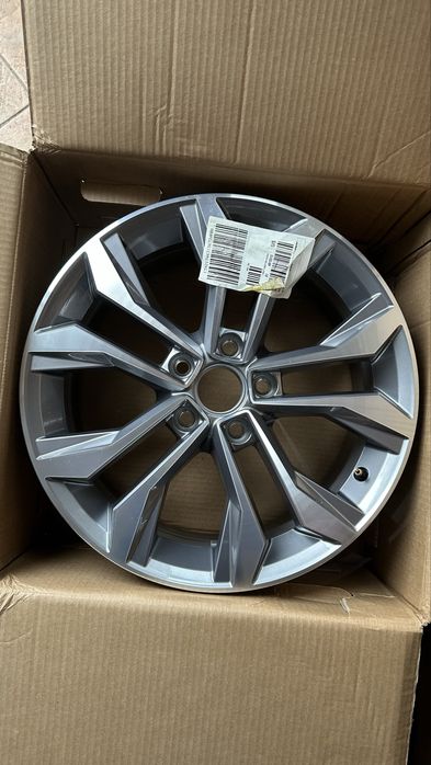 Jante noi 17 vw passat B8 model Soho