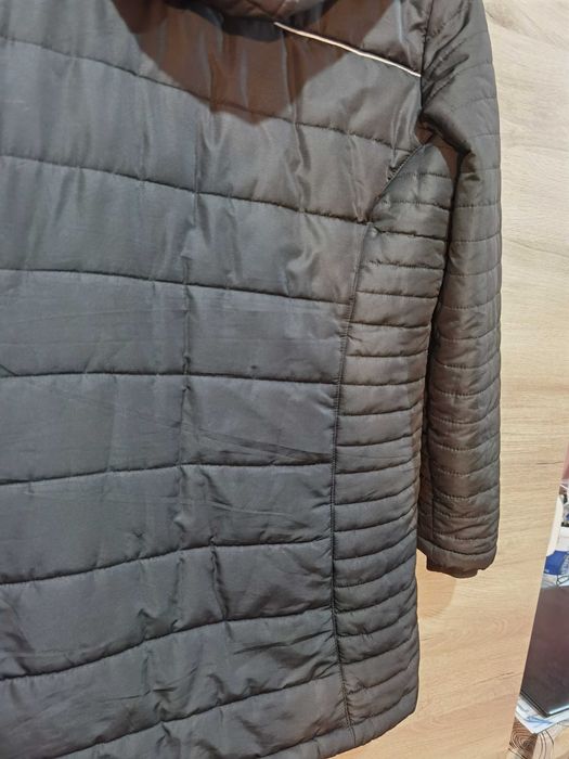 Зимно яке унисекс с качулка черно със светлоотразителни лентички