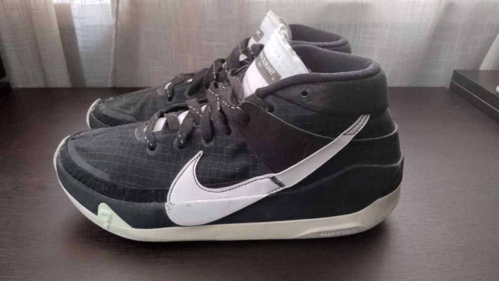 Маратонки найк/Kevin Duran