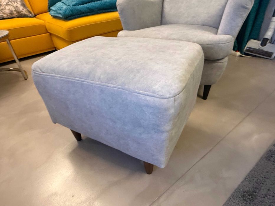 Ътлов диван, фотьойл и табуретка на страхотна цена!