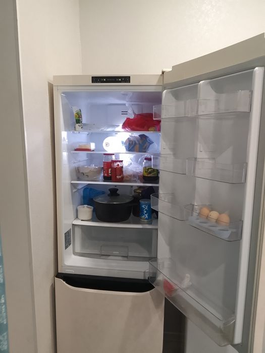 Продам холодильник LG срочно