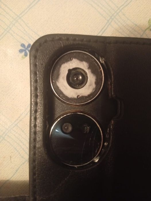 Продам телефон марки Хуавей.