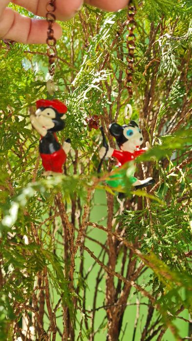 Brelocuri comunism, rare, anii 80, Mickey Minnie