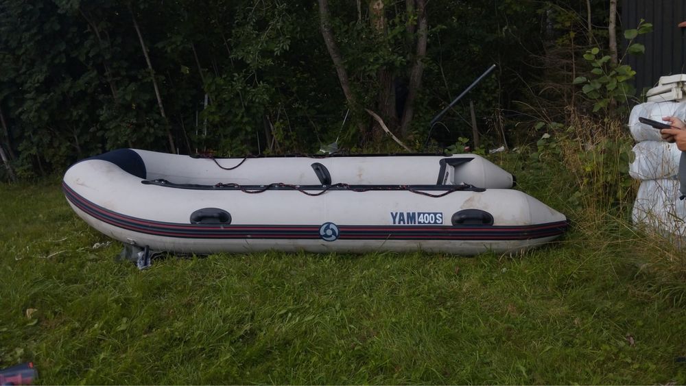 Надуваема лодка YAM 400S  Yamaha с Двигател Yamaha 25