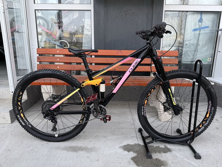 Планински велосипед Мекица CUBE  Pro 27.5цола.