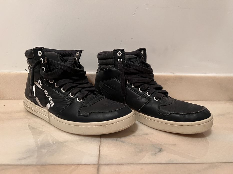 Vand ADIDAS NIKE Calvin Klein 45