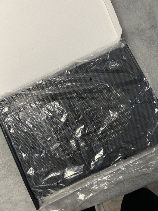 Cooler suplimentar pentru leptop