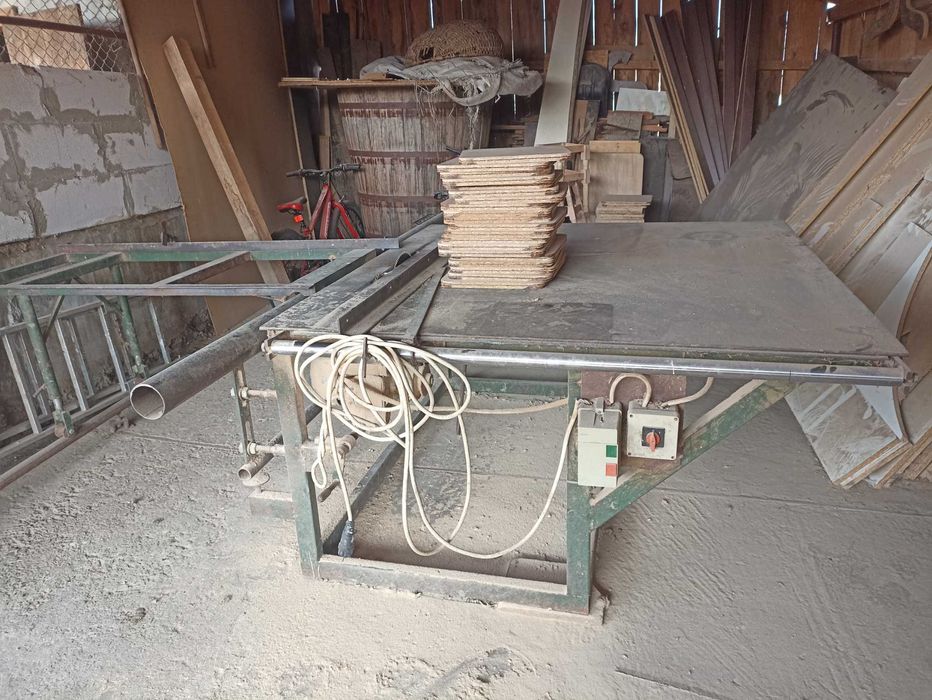 Circular debitat pal cu incizor