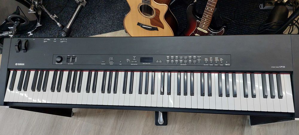 Пиано Ямаха СР-33
