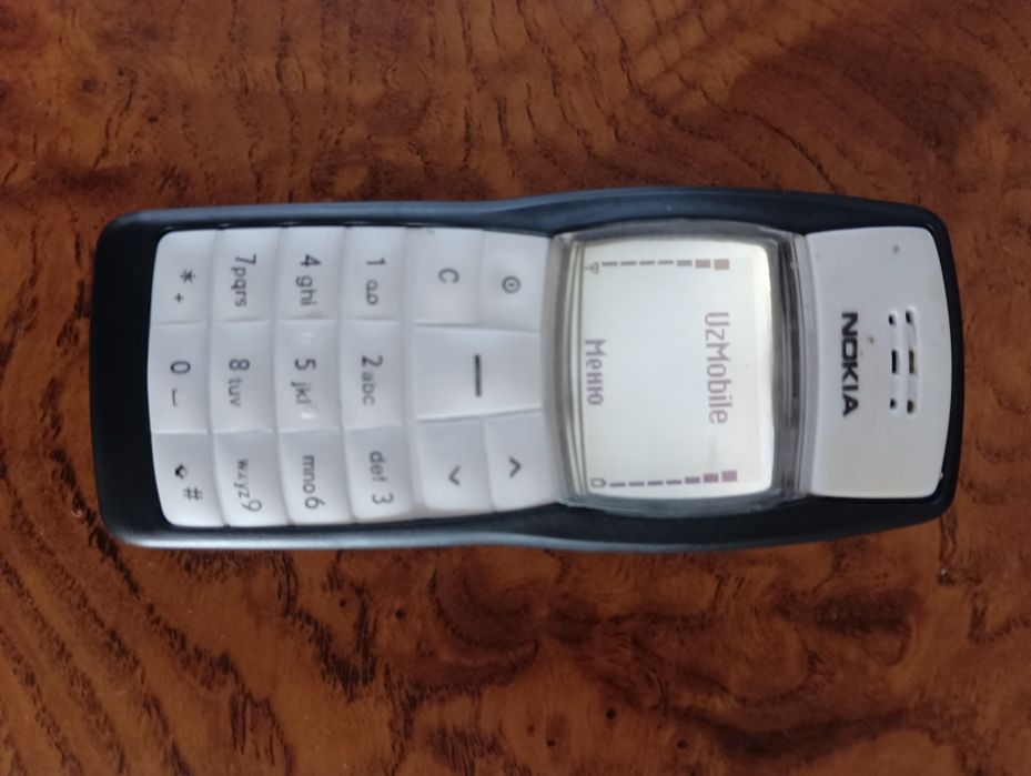 Nokia 1100. ретро регистрация есть