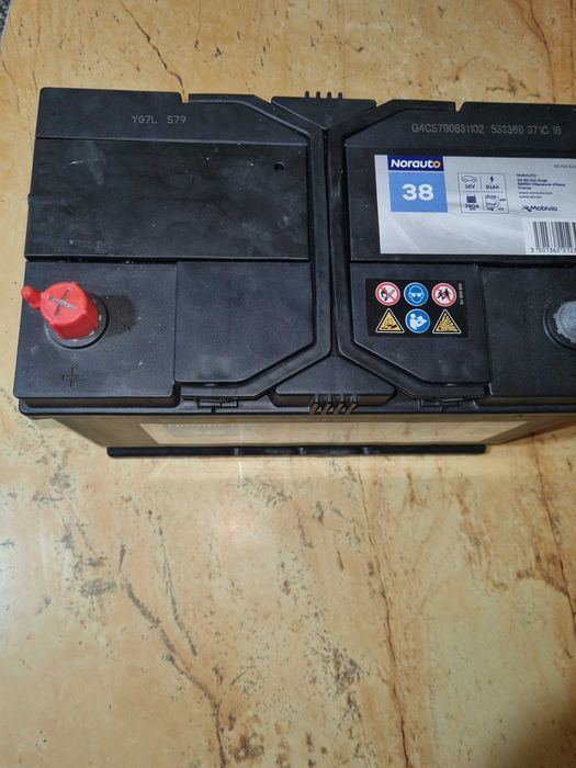 Acumulator auto  12 v