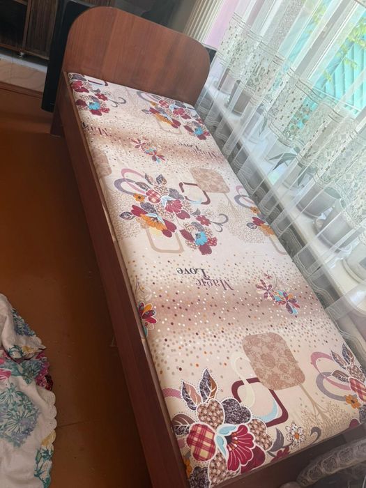 Диван 35.000 кровать 7.000