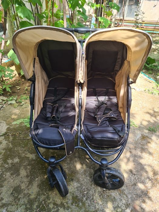 Детска количка, Бебешка количка за близнаци Hauck Roadster Duo
