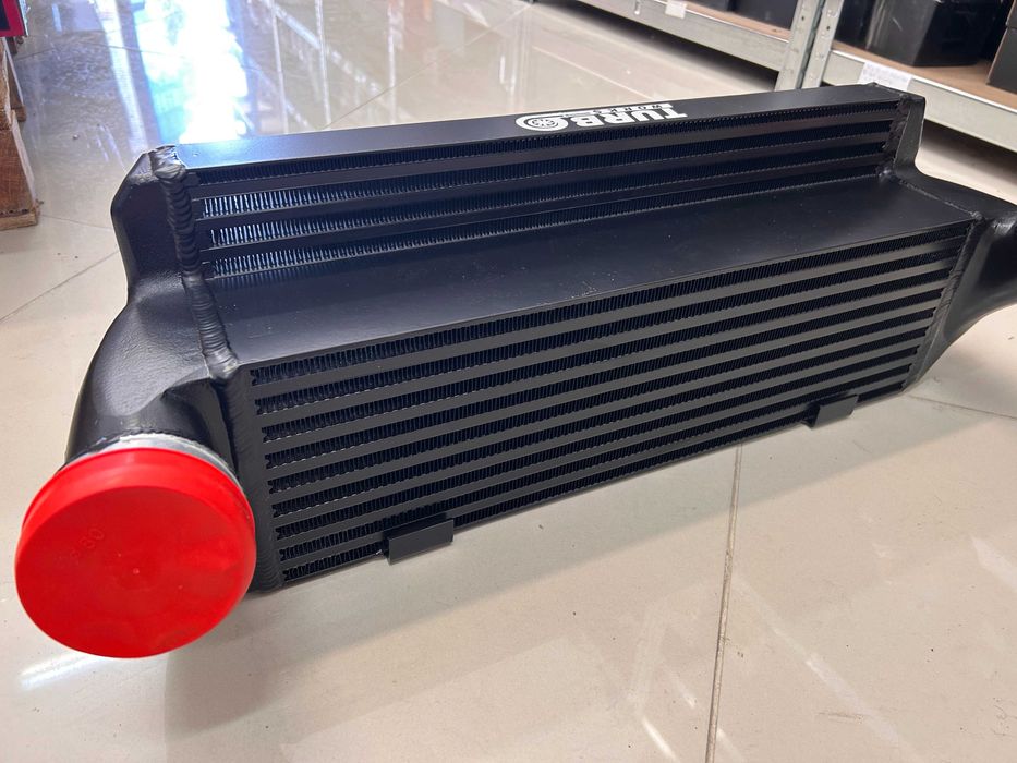 Интеркулер Intercooler BMW E82 E88 E90 E92 N54 335i бензин 90/130mm