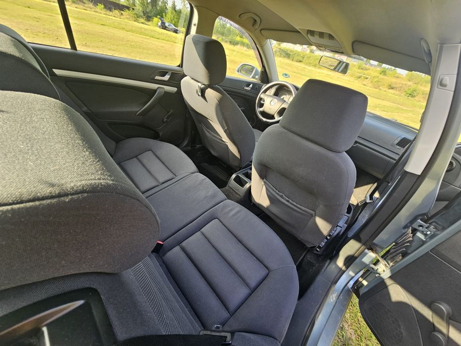 Vând skoda octavia 2