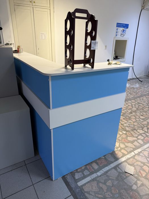 офисные столы, стулья, тумбы