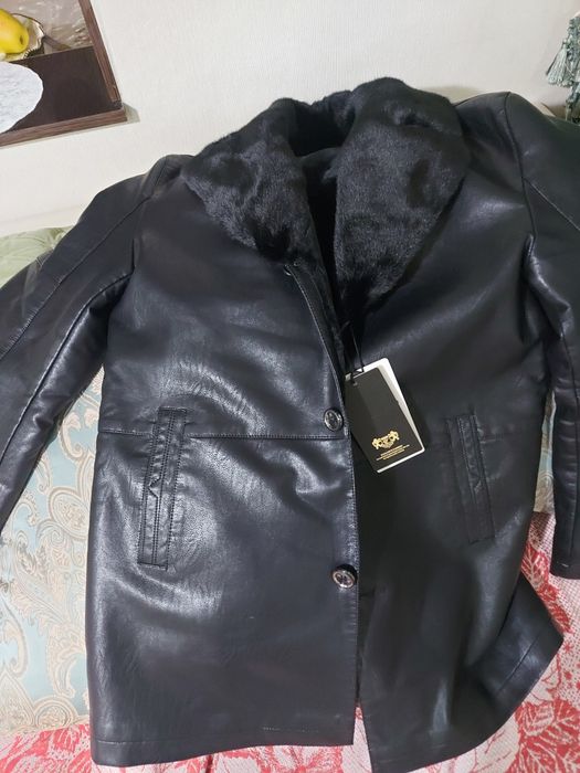 Продам зимнию дубленку