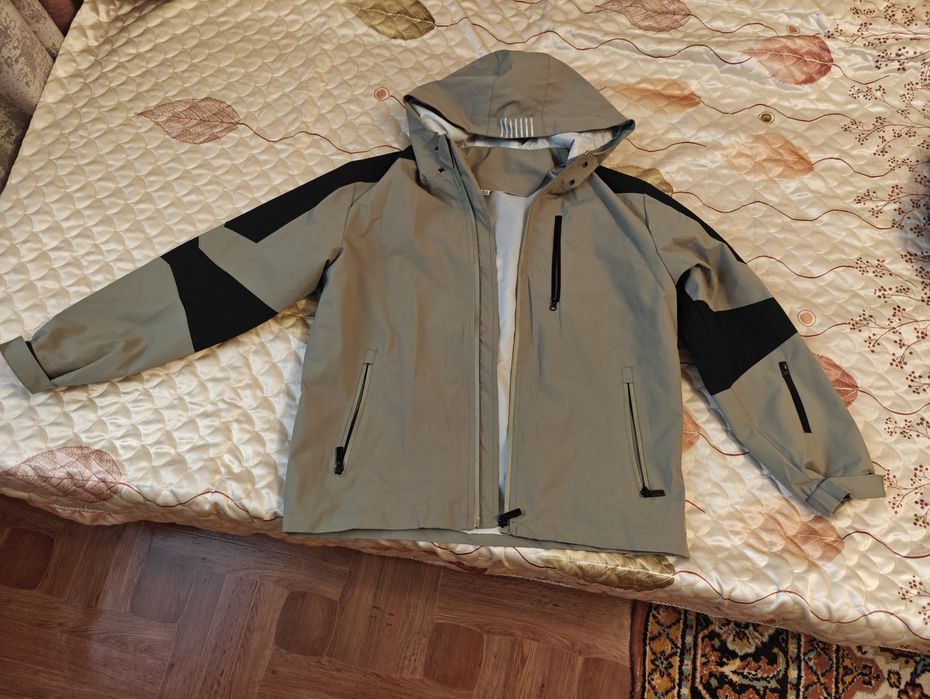 Куртки весна ,для мальчика